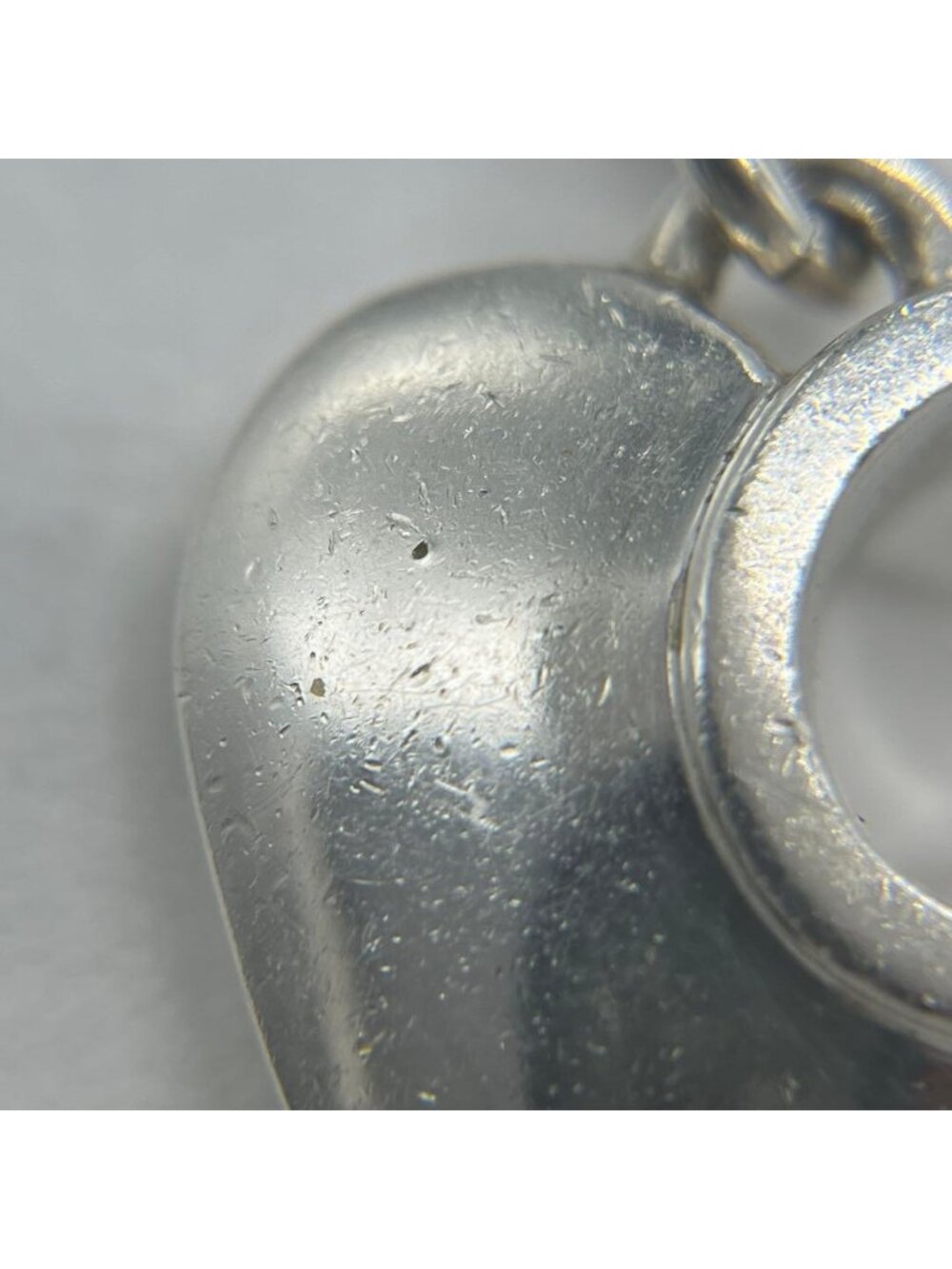 Gucci Heart Chain Necklace - Picture 8 of 15